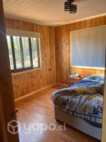Se vende parcela con casa