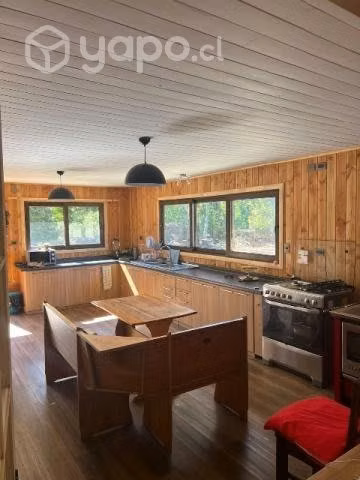 Se vende parcela con casa