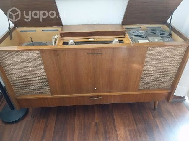 Mueble radio antigua - Imagen 2