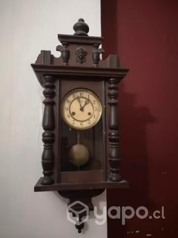 Reloj de pared antiguo excelente estado.