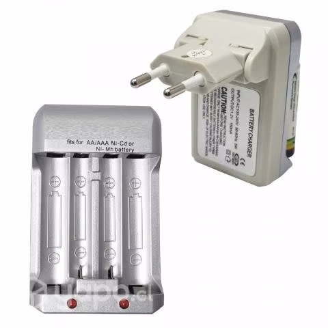 Cargador de pilas para 4 pilas RECARGABLES AA AAA