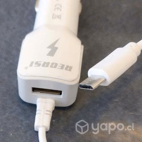 CARGADOR PARA AUTO USB - incluye cable