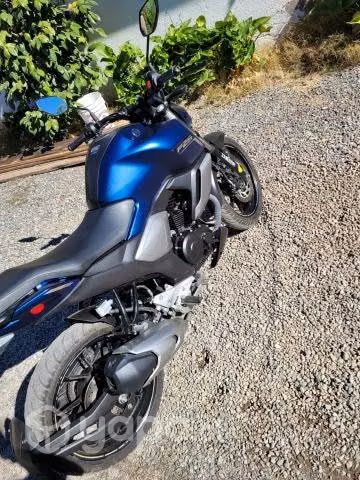 Vendo moto 2023 Yamaha
