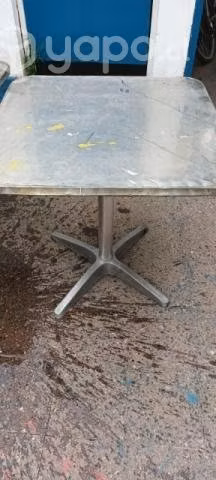 Mesa de acero inoxidable