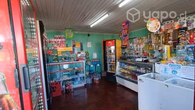Se vende propiedad con Locales Comerciales