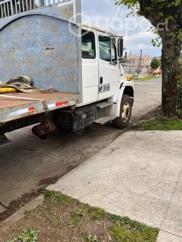 Vendo camion freightliner FL 106