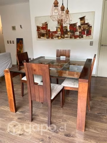 Juego comedor y sillas buen estado