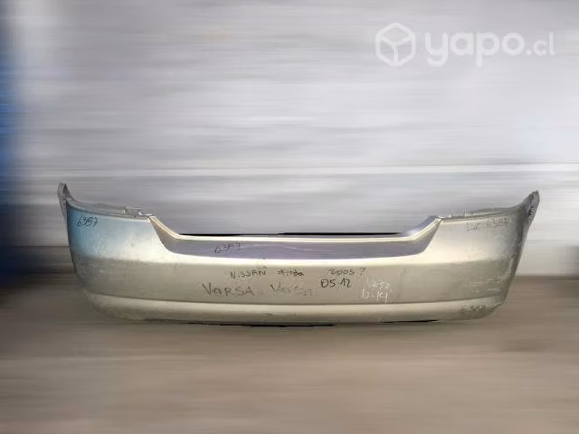 Parachoque trasero nissan versa 2005-2012