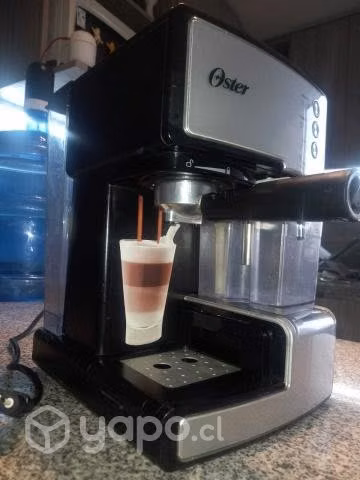 Cafetera Oster Espresso Cappuccino y Latte
