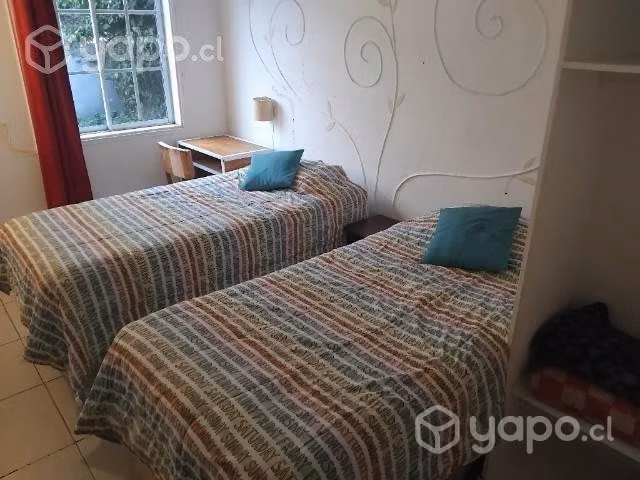 Habitación dos camas baño privado en Cerro Alegre - Imagen 5