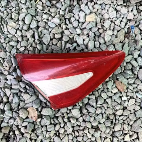 Foco JAC S2 Portalón