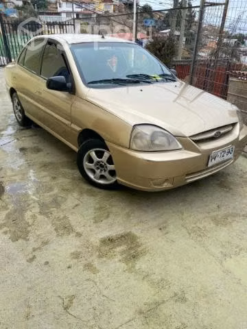 Kia rio 1.3 año 2004