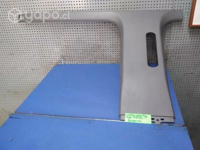 Tapiz cubre pilar central sup izq Ranger 2.5 diese