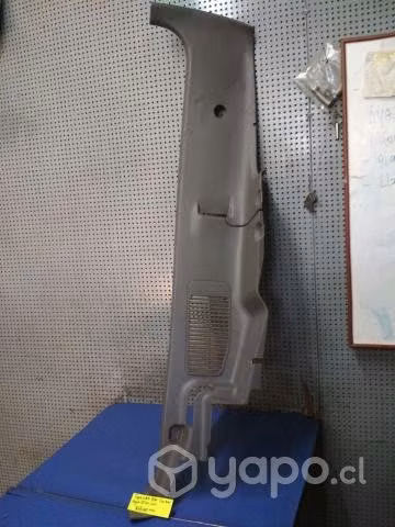 Tapiz cubre pilar trasero der Ford Ranger Tailand