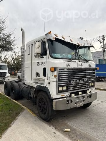 Mack MH613