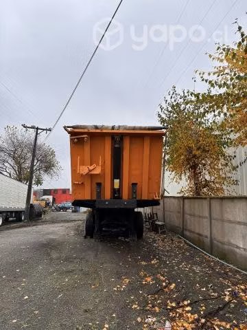 Camión freightliner casc125 incluye batea