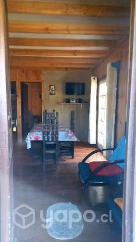 Vendo terreno con 3 casa y 2 departamentos