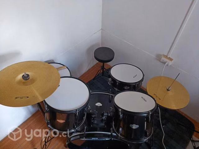 Batería Acústica casi nueva por no uso