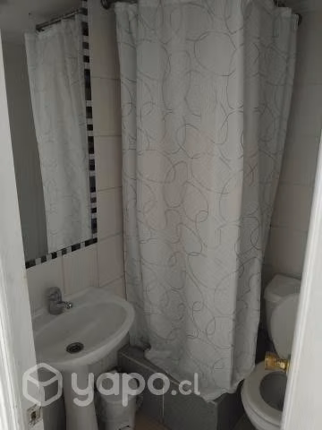 Habitación individual baño privado en Cerro Alegre