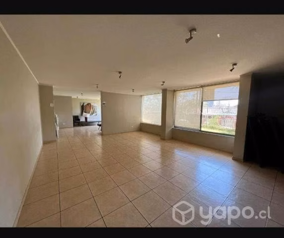 Departamento al lado del metro macul