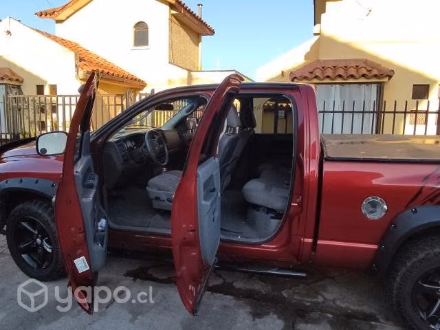 Dodge ram 1500  año 2006 Venta o permuta