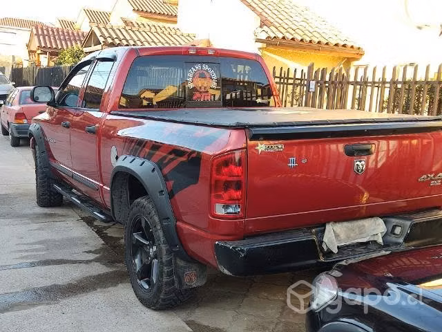 Dodge ram 1500  año 2006 Venta o permuta