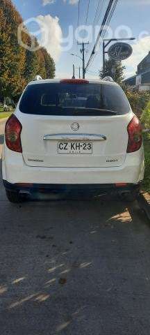 Se vende auto Ssangyong korando 2013