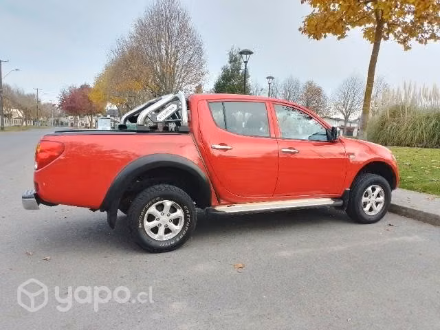 Vendo Camioneta Mitsubishi L200