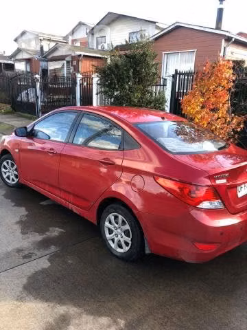 Hyundai accent 2011 - Imagen 3