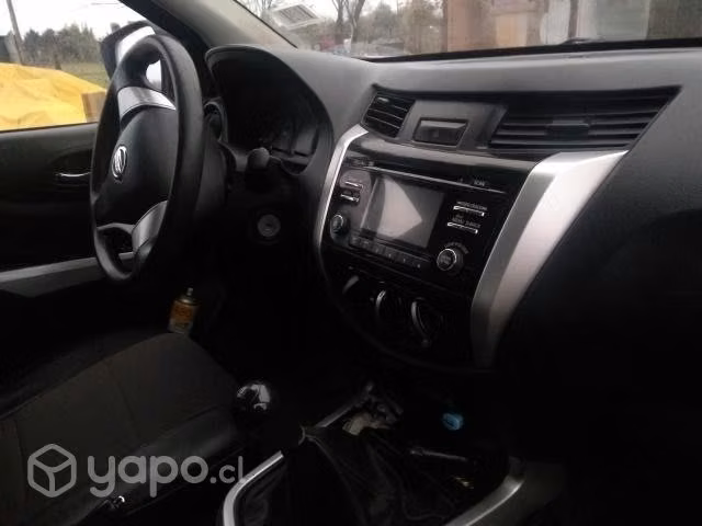 Nissan np300 2018 - Imagen 4