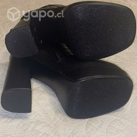 Tacones cuero 39 negros