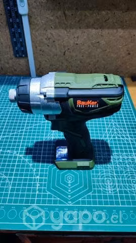Atornillador de impacto bauker inalámbrico