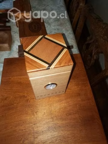 Humidor de portátil de cedro traído de Cuba