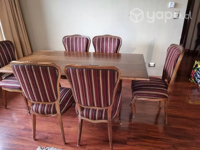 Mesa Comedor Tallada