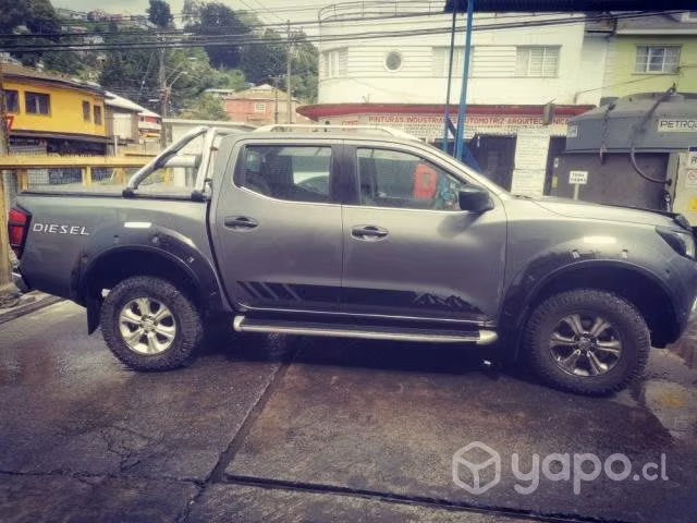 Nissan np300 2017