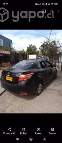 Toyota yaris 2015