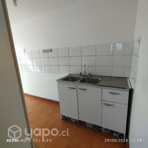 Se arrienda departamento central