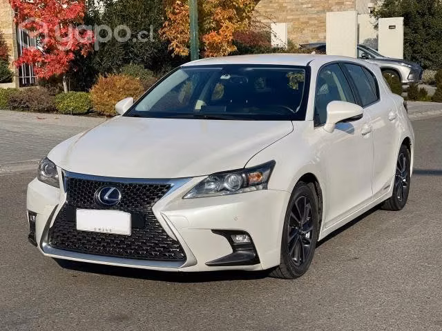 Lexus ct200h 2018