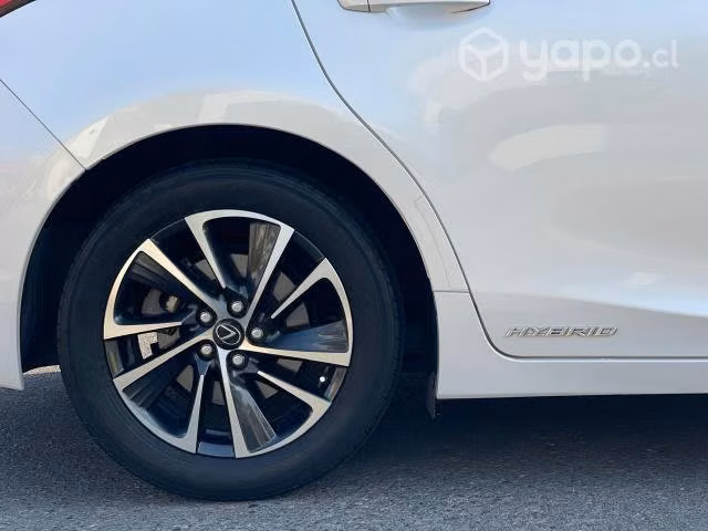 Lexus ct200h 2018