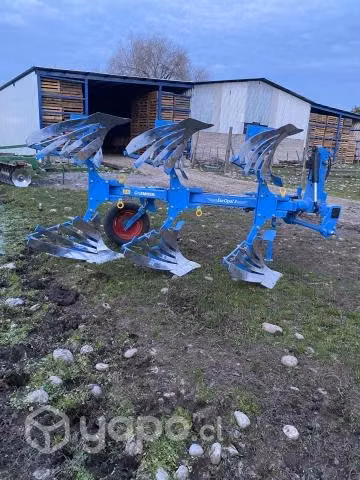 Arado vertedera lemken 2023