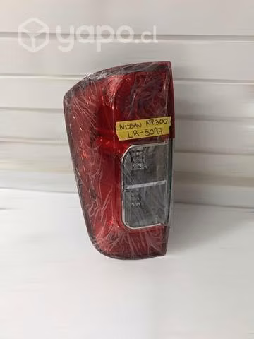 Foco trasero lh Nissan np