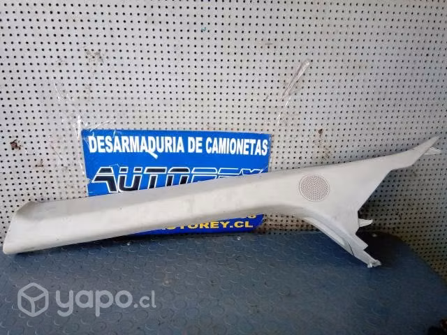 Tapiz cubre pilar del sup izq Ford Transit 2017-20