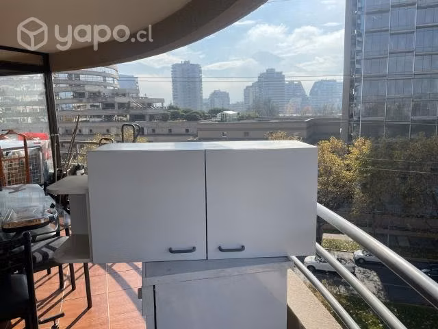 Mueble de cocina colgante impecable blanco