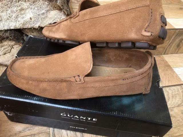 Mocasin guante (cuero)