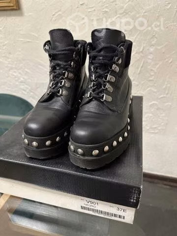 Botines 100% cuero marca Zappa