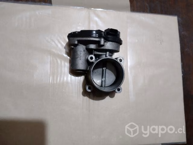 Cuerpo de aceleración Ford Escape 2013