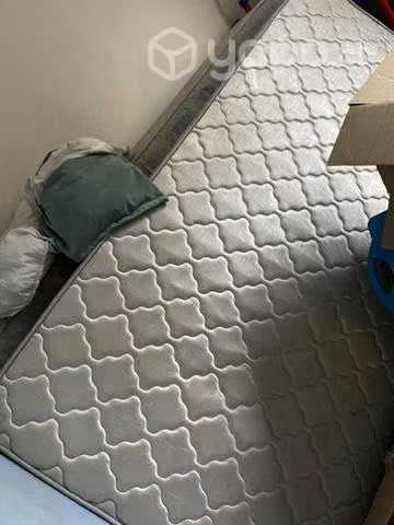 Cama 1.5 americana