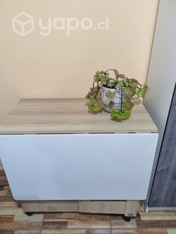 Mesa comedor pegable