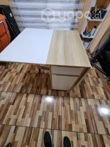 Mesa comedor pegable