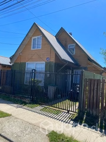 Se vende casa en Brisas de la Ribera
